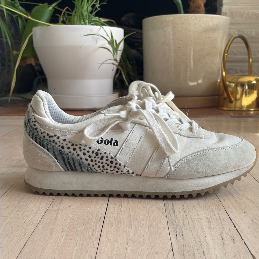 Gola Manhattan Women's Cream White Tennis Shoes Sneakers w/ Animal Print Detail